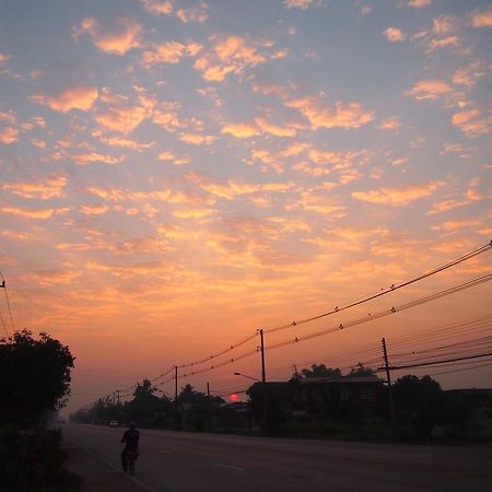Ruen Narisra Resort Sukhothai Eksteriør bilde