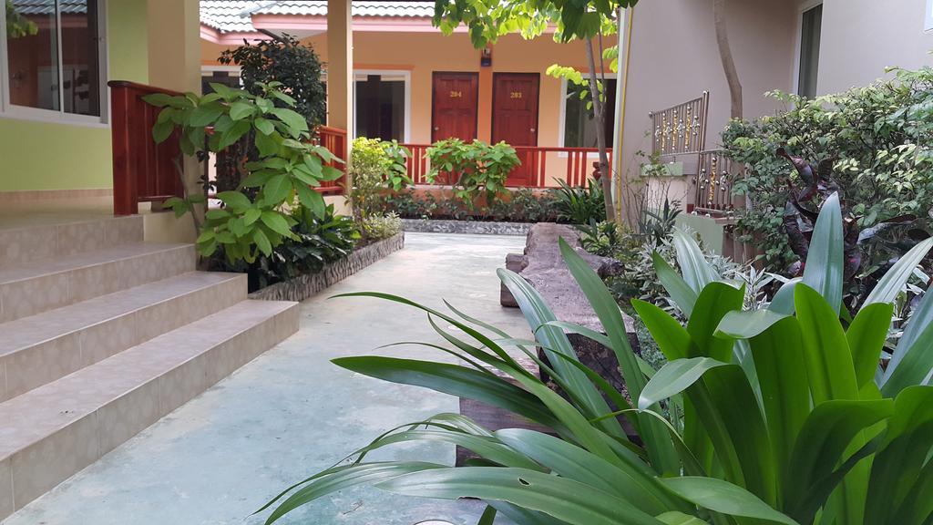 Ruen Narisra Resort Sukhothai Eksteriør bilde