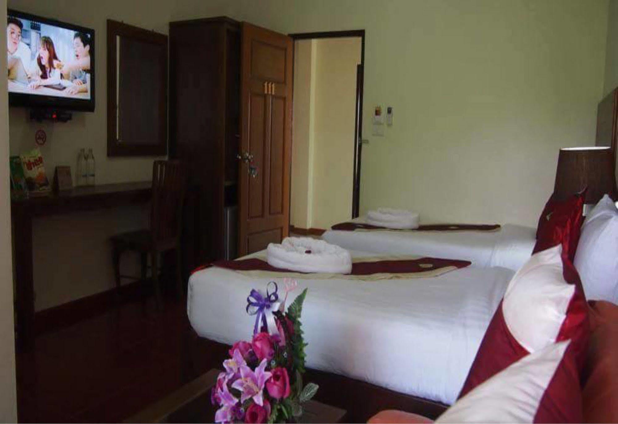 Ruen Narisra Resort Sukhothai Eksteriør bilde